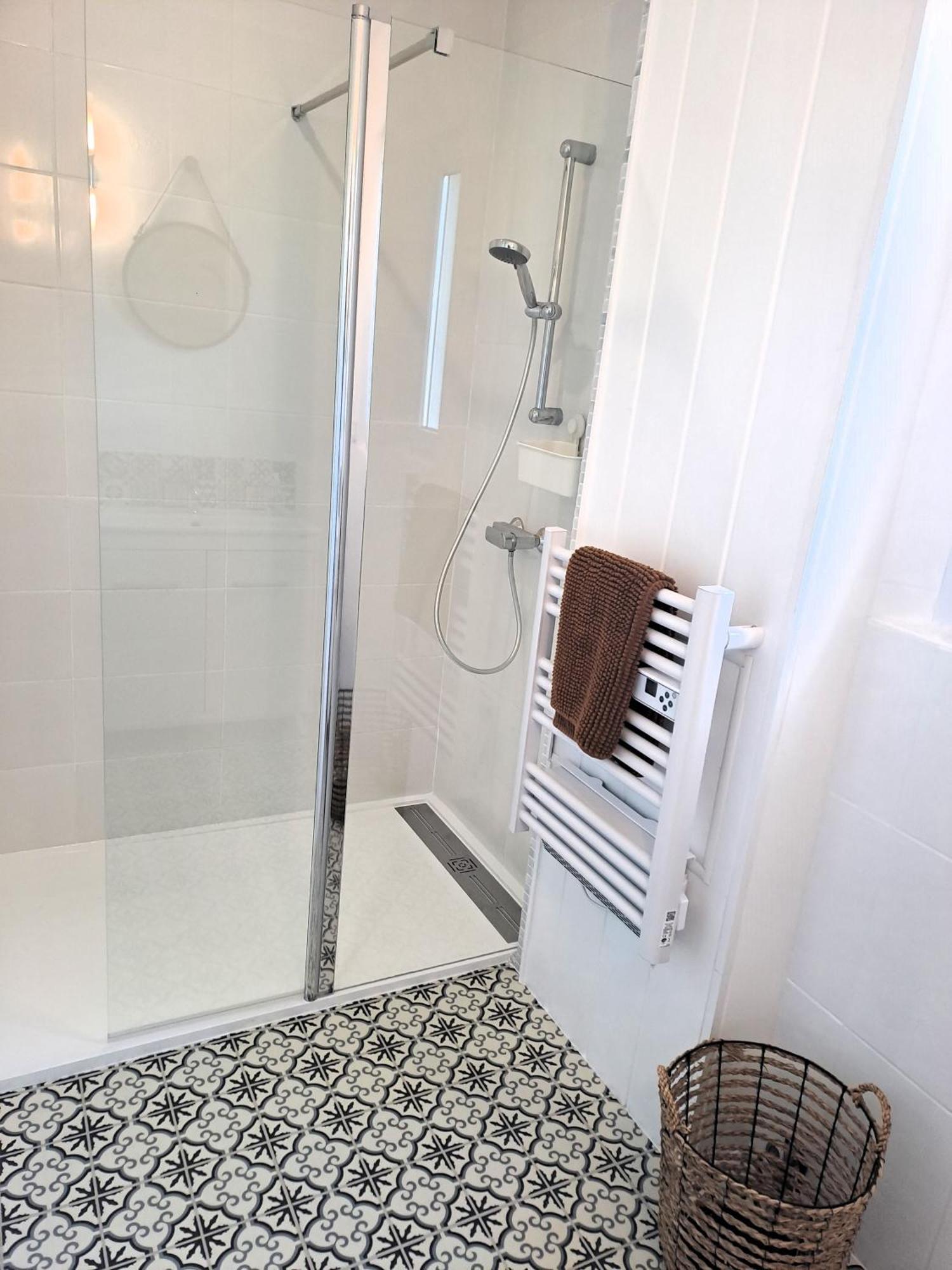 Villa Bord De Mer Avec Piscine Et Jacuzzi Pénestin 外观 照片